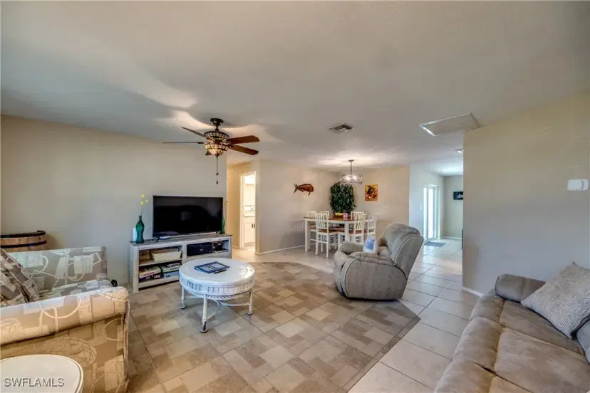 Picture of 1906 SE 26Th St, Cape Coral FL 33904