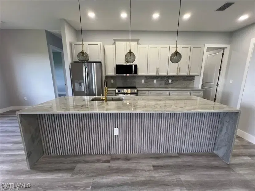 Picture of 1104 Alaska Ave, Lehigh Acres FL 33971
