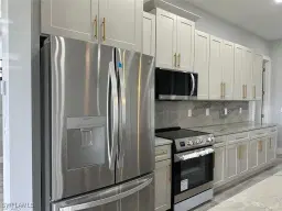 Picture of 1104 Alaska Ave, Lehigh Acres, FL 33971