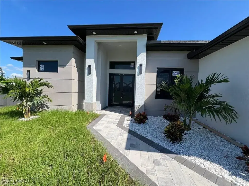 Picture of 1049 Albert Ave, Lehigh Acres, FL 33971