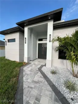 Picture of 1049 Albert Ave, Lehigh Acres, FL 33971