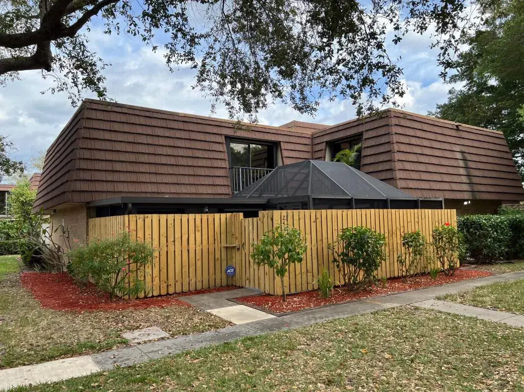 Picture of 2410 24Th Lane, Palm Beach Gardens, FL 33418