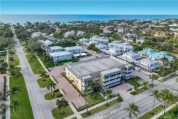 Picture of 666 3Rd St S 101, Naples, FL 34102