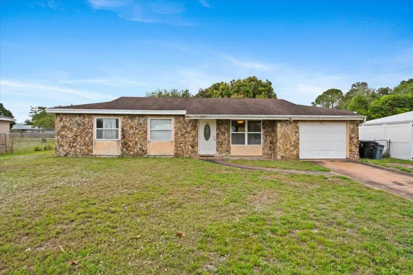 Picture of 314 SW Cherry Hill Road, Port St Lucie FL 34953