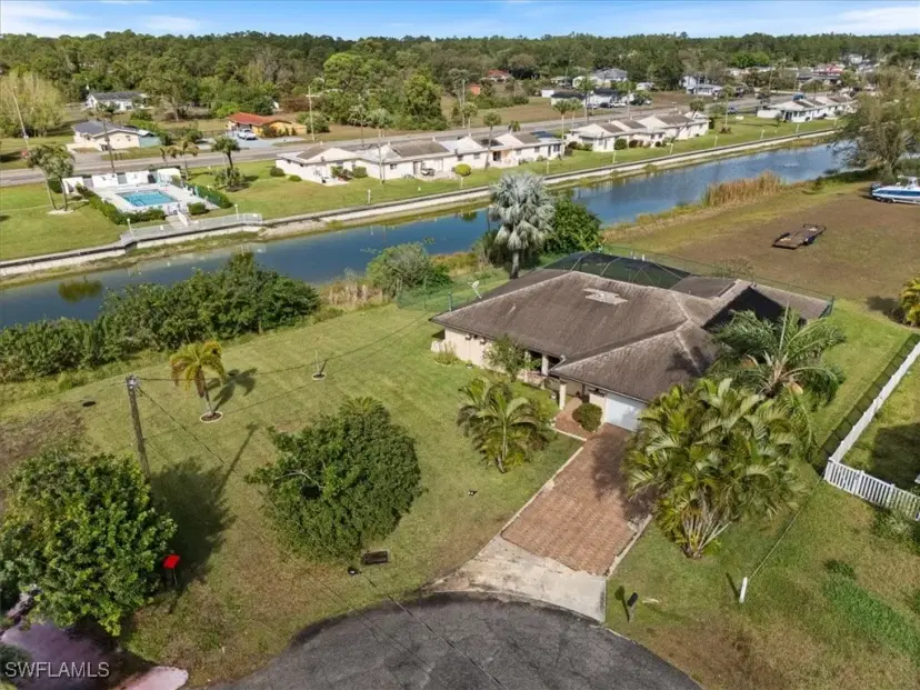 Picture of 2403 Cherry Ct, Lehigh Acres FL 33936