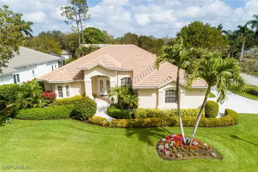 Picture of 6900 Mill Run Cir, Naples FL 34109