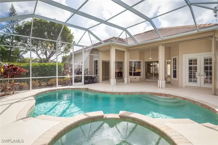 Picture of 6900 Mill Run Cir, Naples FL 34109