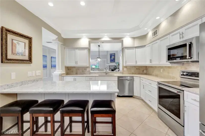 Picture of 11596 Quail Village Way, Naples FL 34119