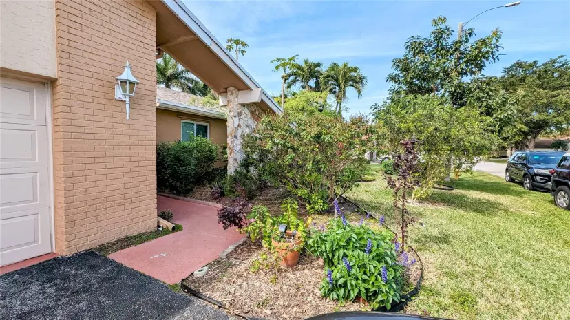 Picture of 8105 Nutmeg Way, Tamarac FL 33321