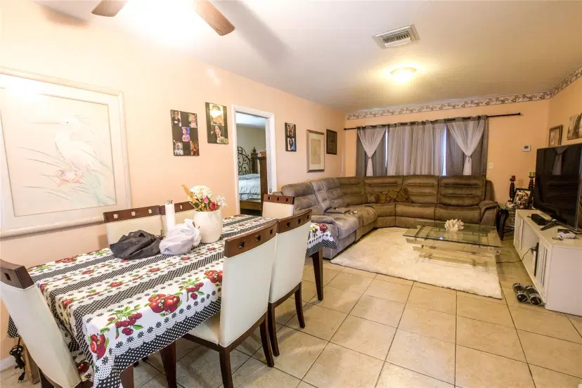 Picture of 1021 Crystal Lake Dr 314, Deerfield Beach FL 33064
