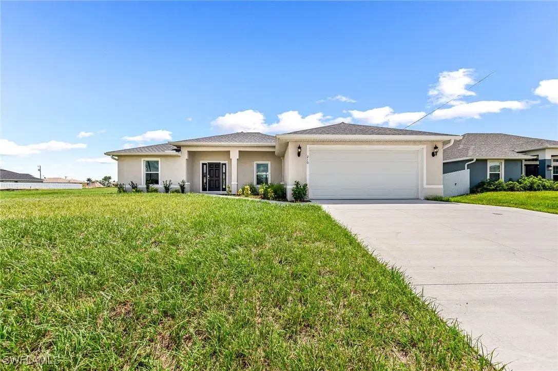 Picture of 324 Wilmington Pkwy, Cape Coral, FL 33993