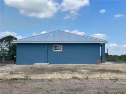 Picture of 101 Concord Loop, Labelle, FL 33935