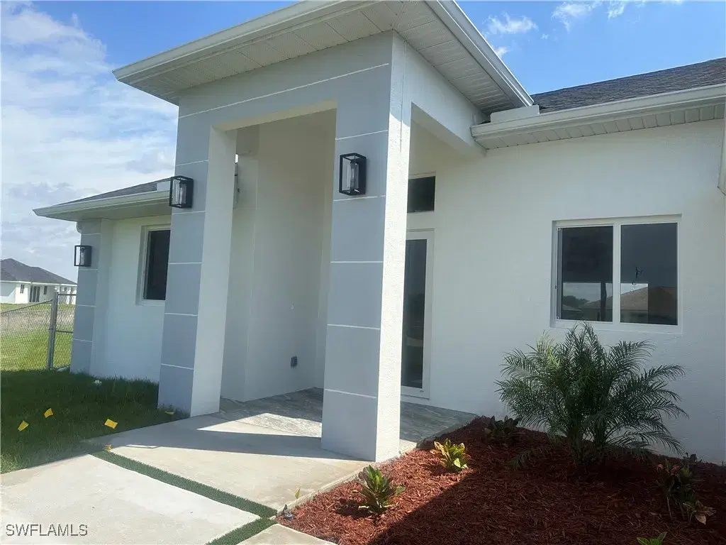 Picture of 363 Portal Ave, Lehigh Acres, FL 33974