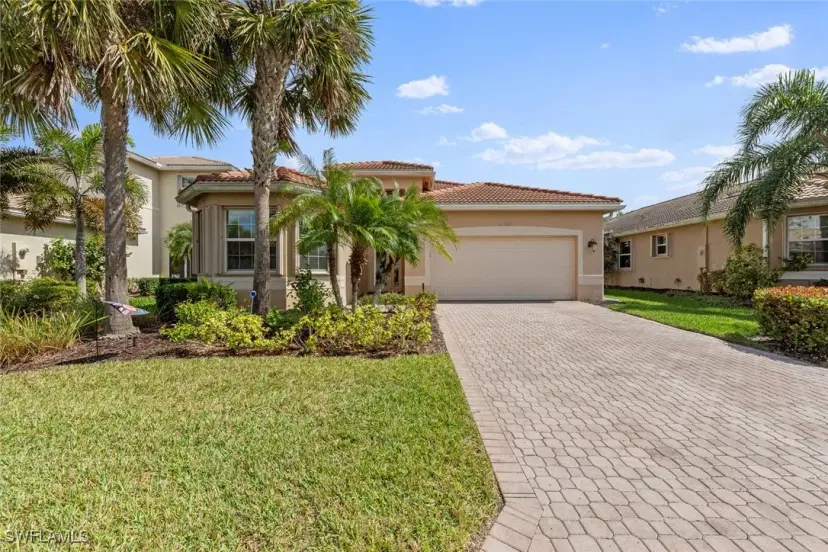Picture of 11221 Sparkleberry Dr, Fort Myers FL 33913