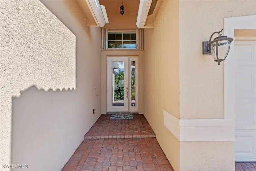 Picture of 11221 Sparkleberry Dr, Fort Myers FL 33913