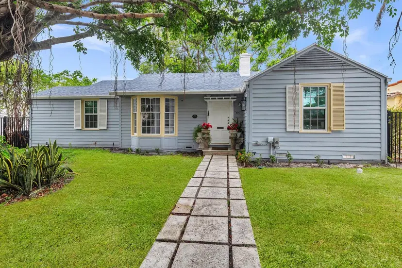 Picture of 335 Monroe Drive, West Palm Beach FL 33405