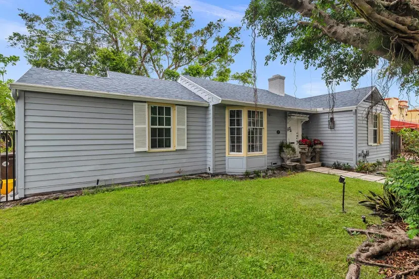 Picture of 335 Monroe Drive, West Palm Beach FL 33405