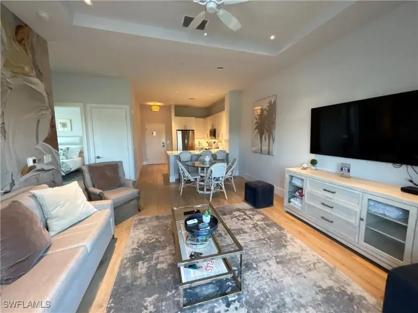 Picture of 101 8Th St S 302, Naples FL 34102