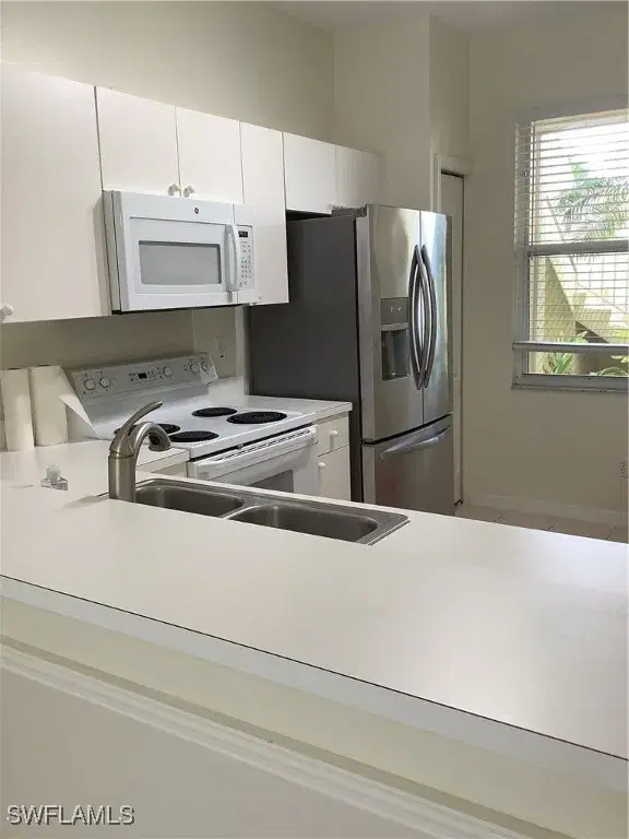 Picture of 1326 Mainsail Dr 1112, Naples FL 34114