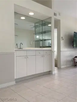 Picture of 1326 Mainsail Dr 1112, Naples, FL 34114