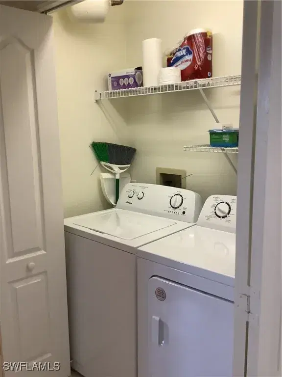 Picture of 1326 Mainsail Dr 1112, Naples FL 34114