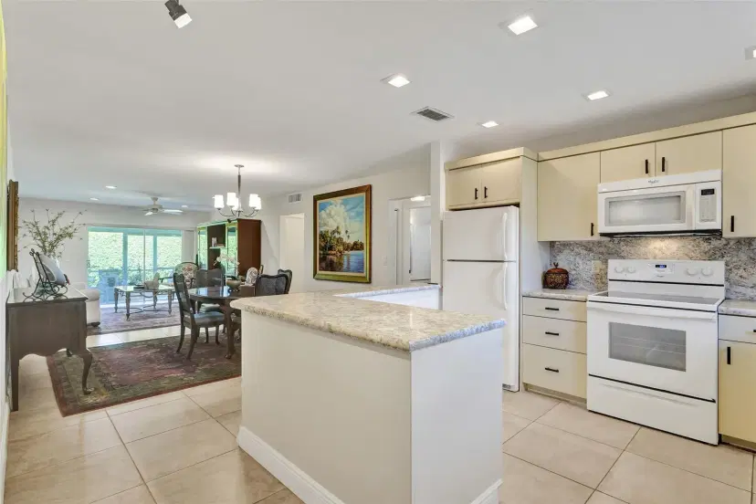 Picture of 923 SE 10Th St 3A, Deerfield Beach FL 33441