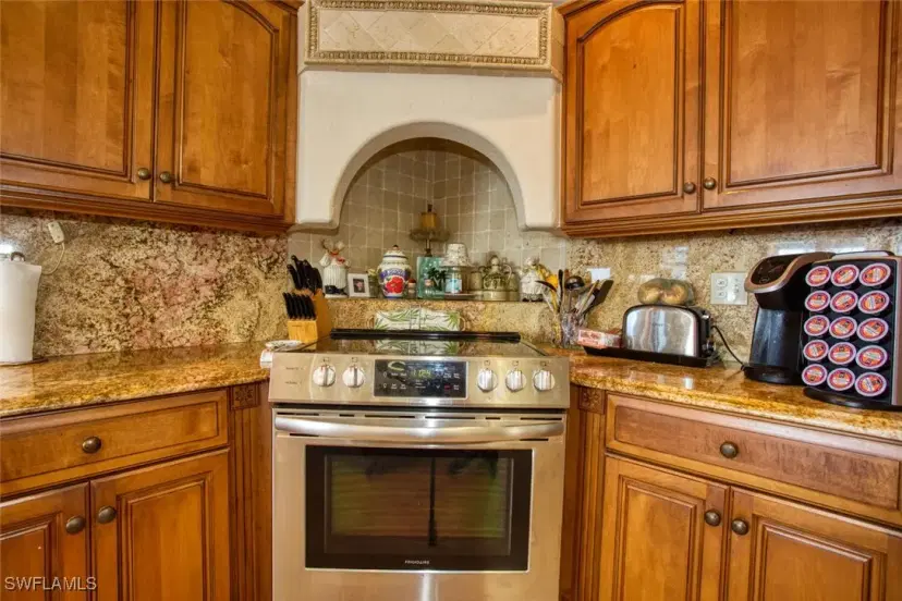 Picture of 424 SW 52Nd St, Cape Coral FL 33914