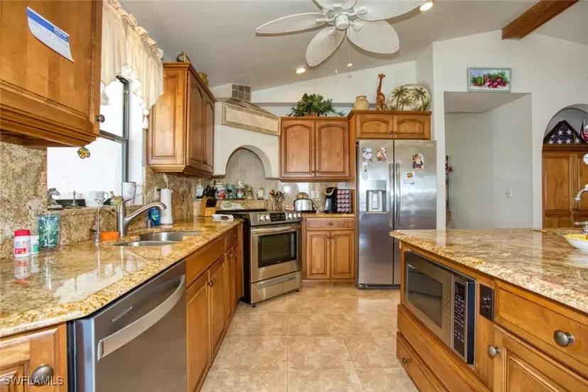 Picture of 424 SW 52Nd St, Cape Coral FL 33914