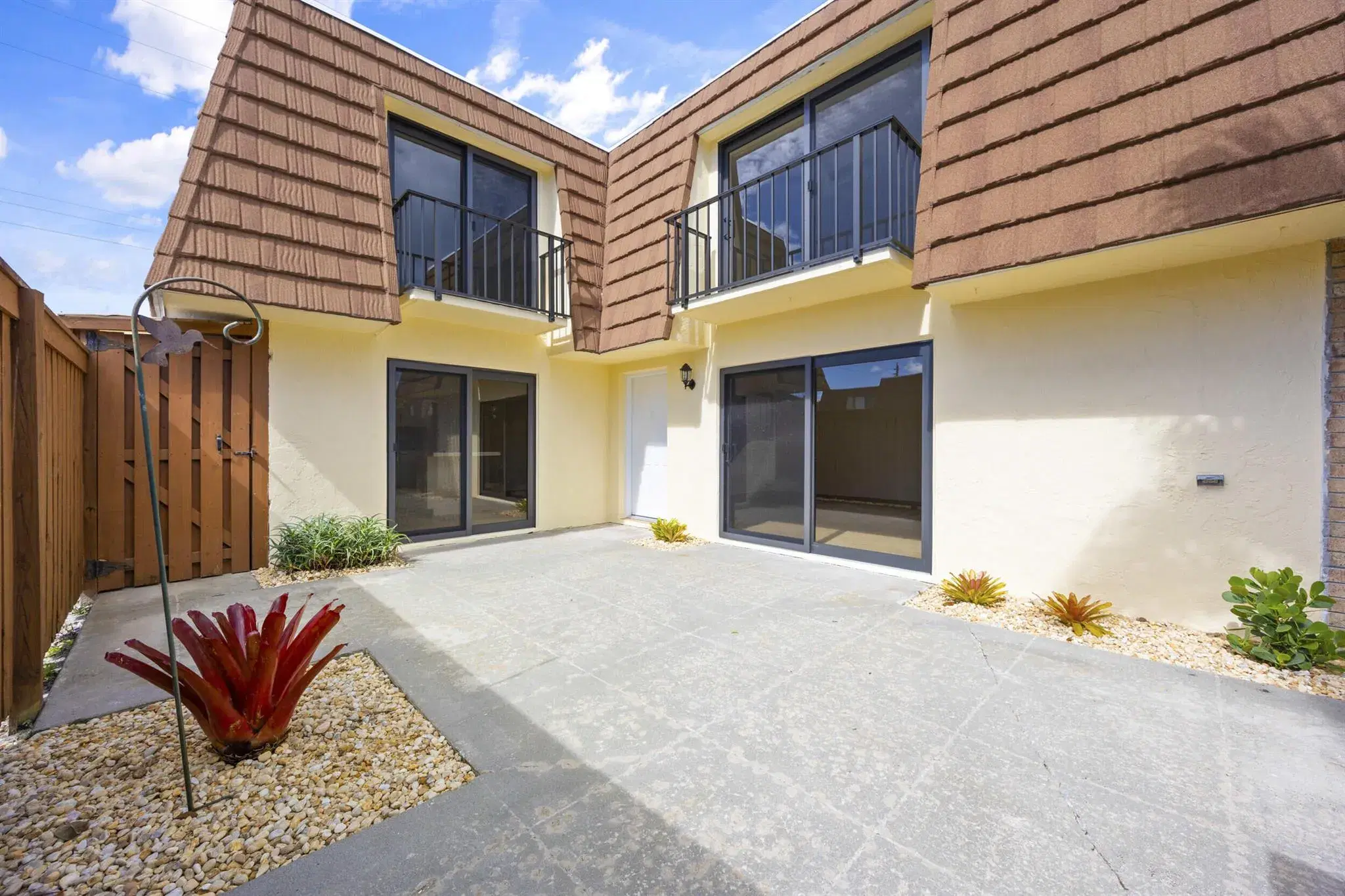 Picture of 3900 County Line Road 10B, Tequesta, FL 33469