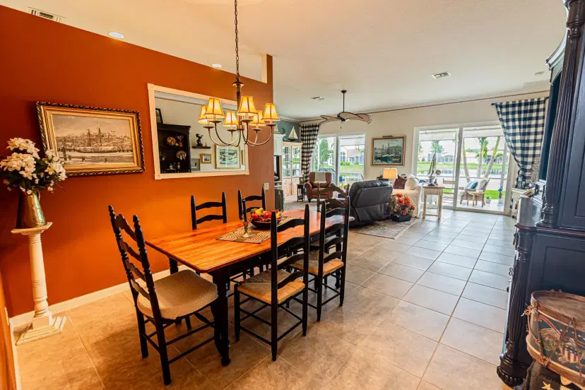 Picture of 433 NW Sunview Way, Port St Lucie FL 34986