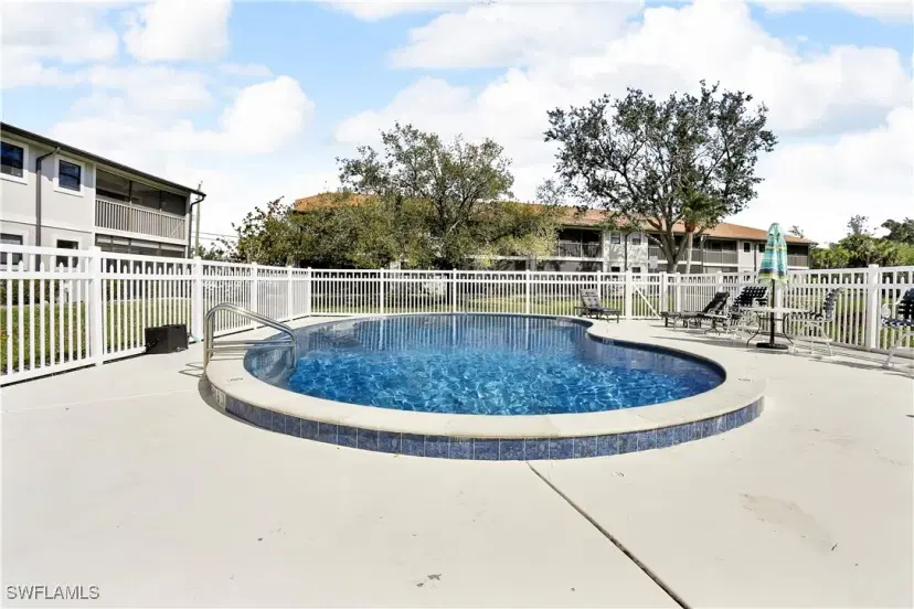 Picture of 10022 Oxfordshire Ln 206, Fort Myers FL 33908