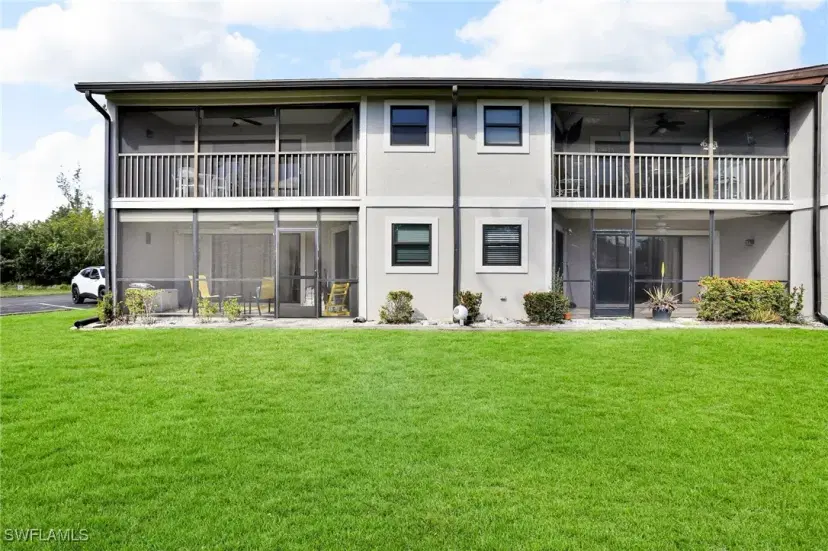 Picture of 10022 Oxfordshire Ln 206, Fort Myers FL 33908