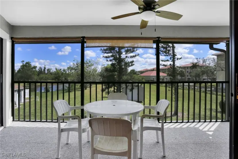 Picture of 10022 Oxfordshire Ln 206, Fort Myers FL 33908
