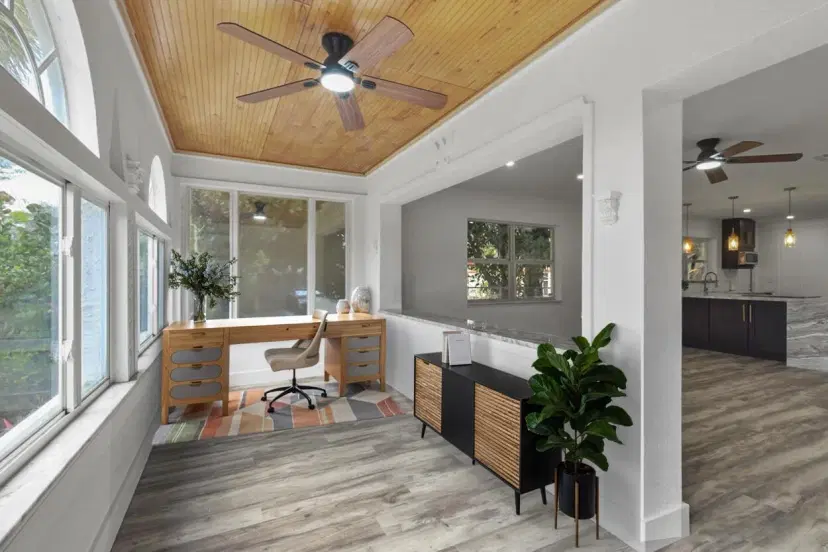Picture of 127 Greenbriar Drive, Lake Park FL 33403