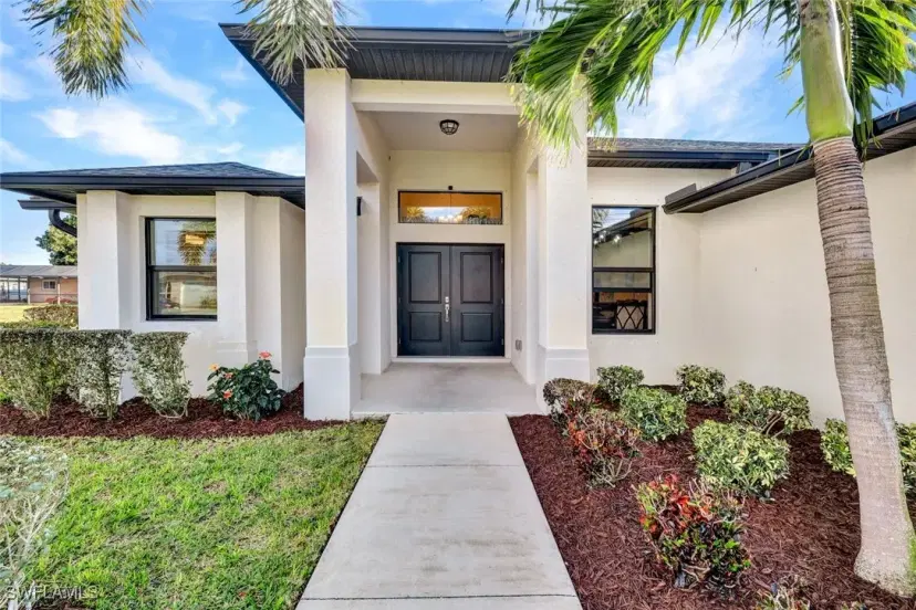 Picture of 1724 SE 15Th St, Cape Coral FL 33990