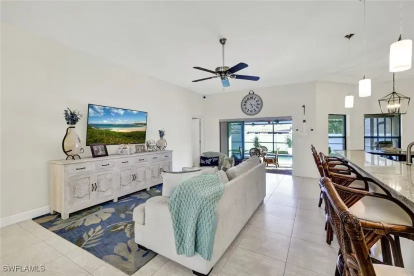 Picture of 1724 SE 15Th St, Cape Coral FL 33990