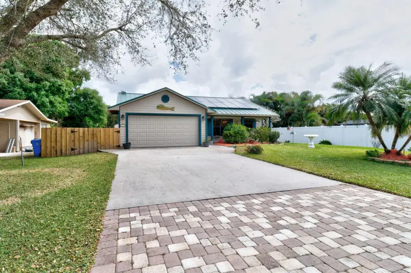 Picture of 1226 32 Avenue Sw, Vero Beach FL 32968