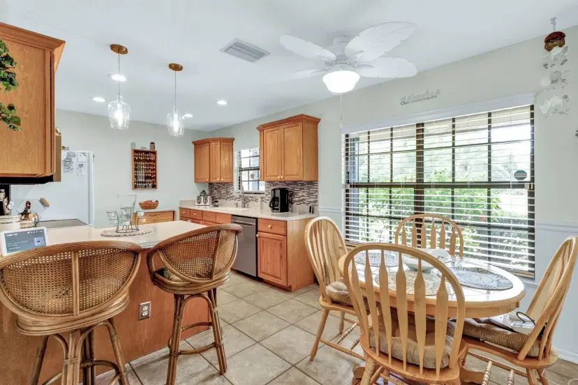 Picture of 1226 32 Avenue Sw, Vero Beach FL 32968