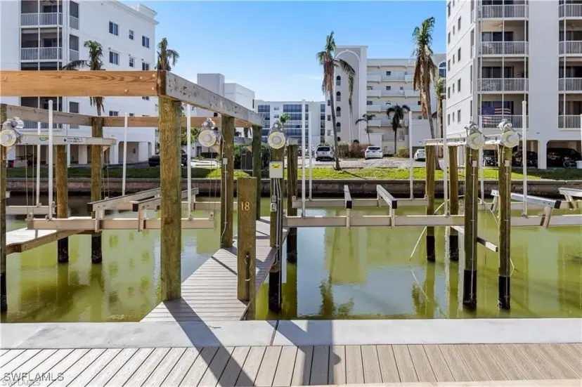 Picture of 4265 Bay Beach Ln 523, Fort Myers Beach FL 33931