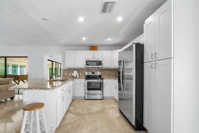 Picture of 961 S Atlantic Drive, Lantana FL 33462