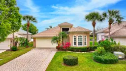 Picture of 305 NW Somerset Circle, Port St Lucie, FL 34983