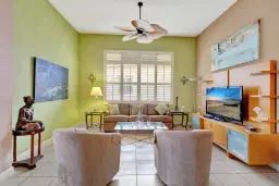 Picture of 305 NW Somerset Circle, Port St Lucie, FL 34983