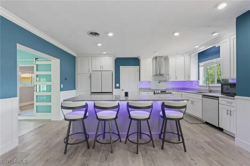 Picture of 549 Peck Ave, Fort Myers FL 33919