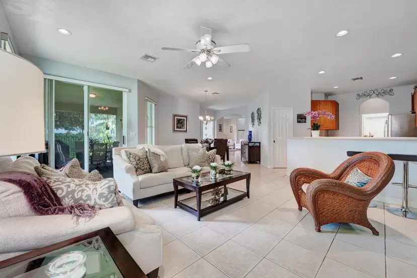 Picture of 6443 Paradise Cove, West Palm Beach FL 33411