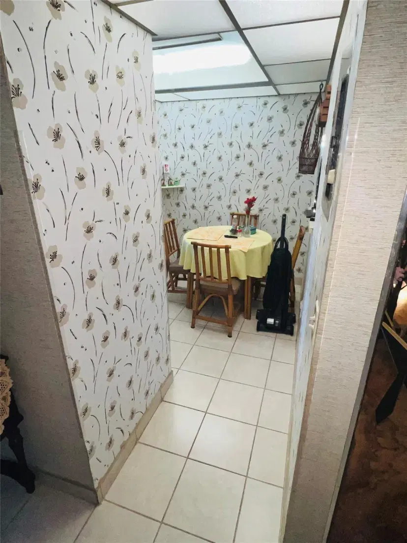 Picture of 9501 Sunrise Lakes Blvd 103, Sunrise FL 33322