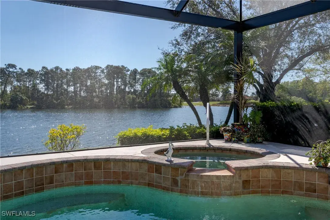 Picture of 6136 Dogleg Dr, Naples, FL 34113