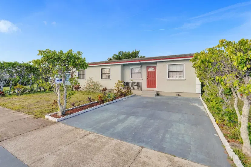 Picture of 816 SW 5Th Avenue, Delray Beach FL 33444