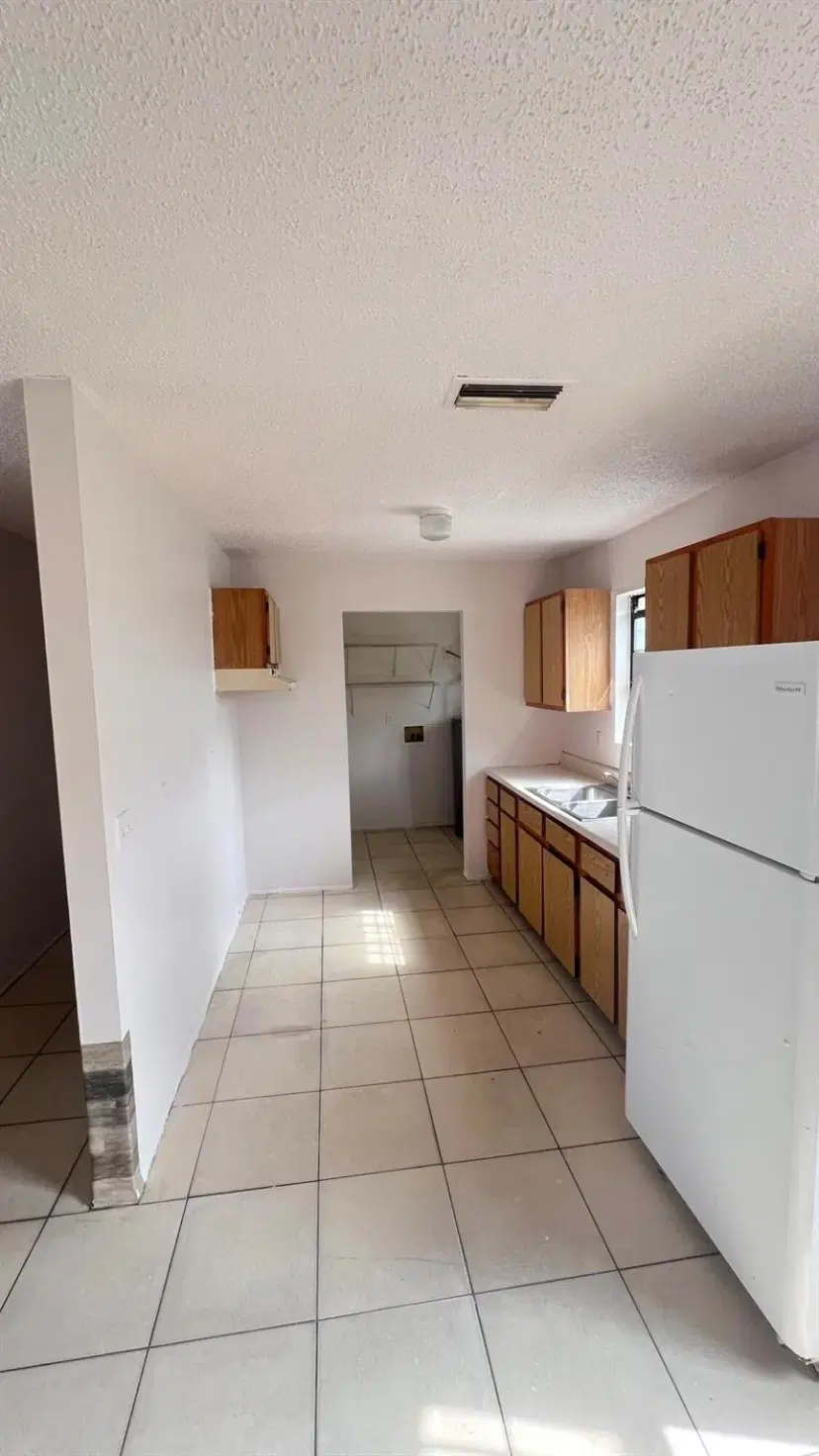 Picture of 2003 San Marcos Avenue, Fort Pierce FL 34946