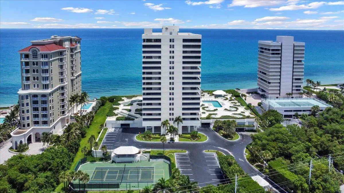 Picture of 5280 SE N. Ocean Drive 8E, Riviera Beach, FL 33404