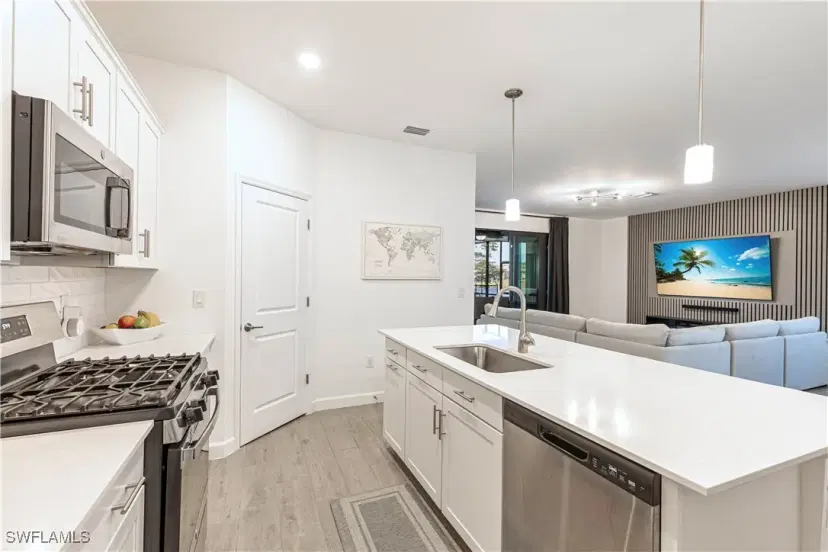Picture of 18664 Ives Dr, Estero FL 33928